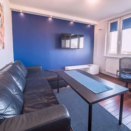 Lighthouse Apartament *